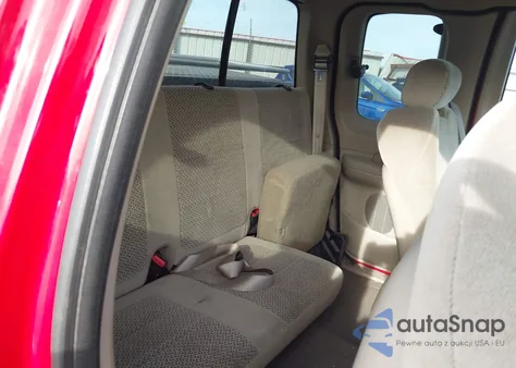 2002 Ford F-150 Lariat/Xl/Xlt from USA, damaged, VIN 1FTRX18L22NA83752